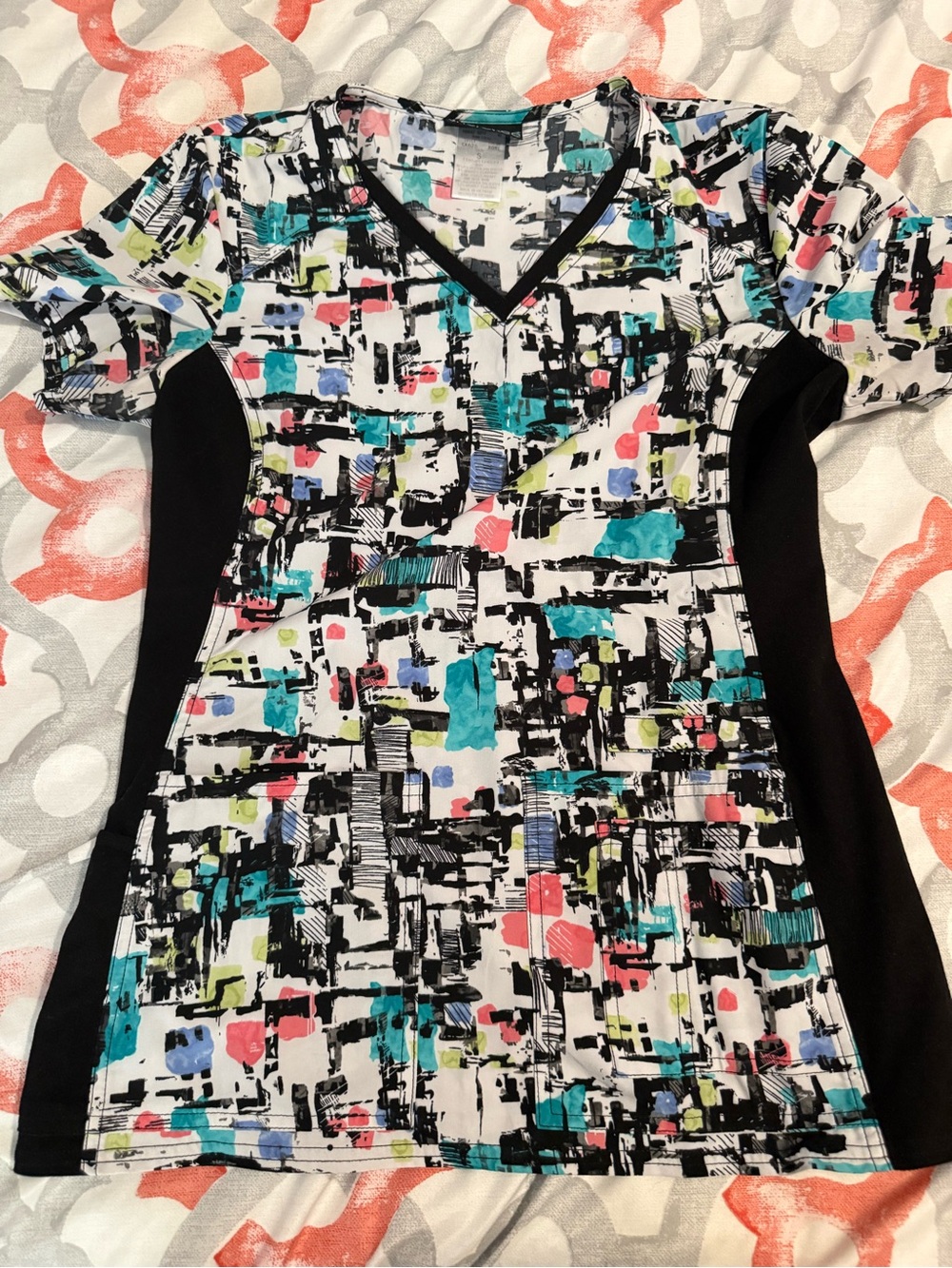 Small Cherokee Multicolor Abstract scrub top